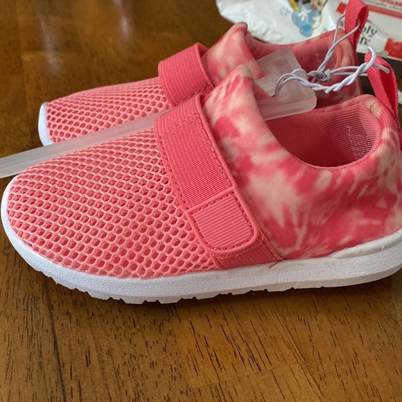 Toddler girl pink water shoes - Picture 3 of 3
